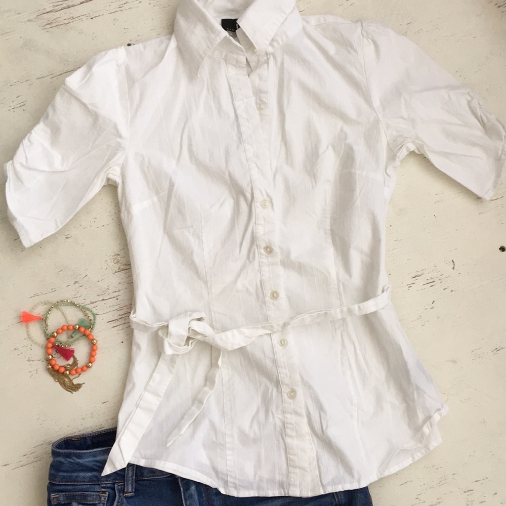 [ I.N. San Francisco Fitted White Button Down ] s